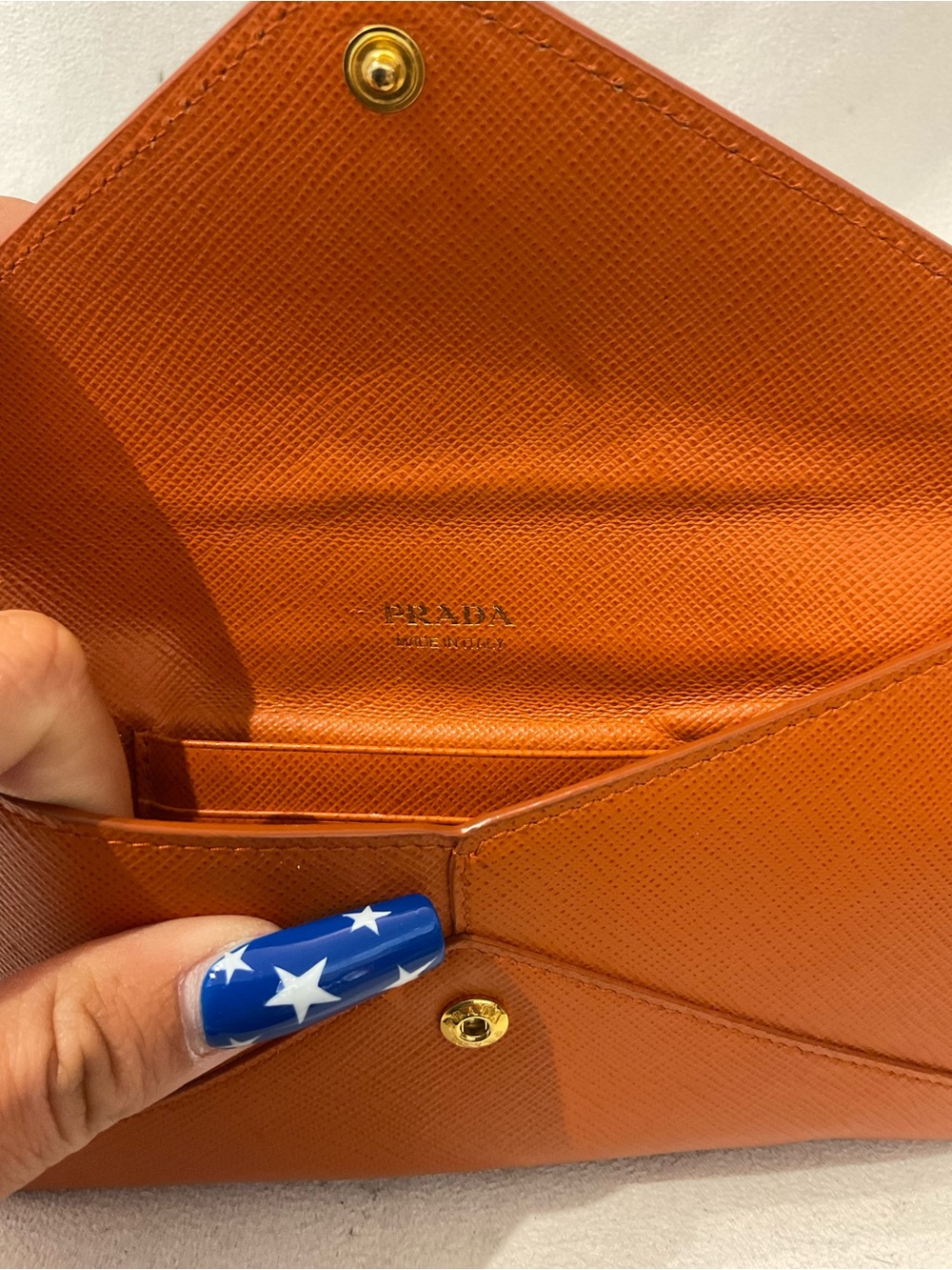 Prada Wallet - Picture 8 of 8